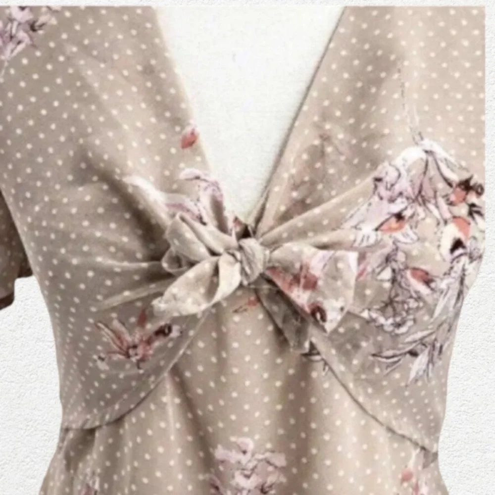 Sadie and Sage Floral Polka Dot Romper - Picture 9 of 15